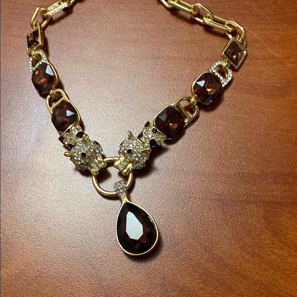 Elegant Cheetah Embellished Necklace